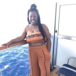 Meet your Posher, Natasha